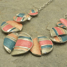 Load image into Gallery viewer, Spring Split Disc Necklace