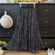 Load image into Gallery viewer, Leopard Print Pleated Maxi Skirt: Grey