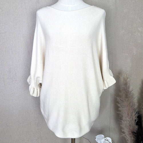 Soft knitted jumper with pretty 3/4 sleeves Cream