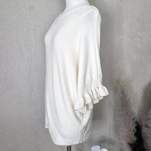 Load image into Gallery viewer, Soft knitted jumper with pretty 3/4 sleeves Cream