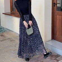 Load image into Gallery viewer, Leopard Print Pleated Maxi Skirt: Grey