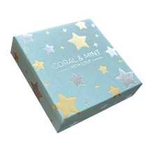 Load image into Gallery viewer, Christmas Edition - Wreath Hoop Earrings