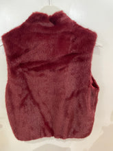 Load image into Gallery viewer, Faux Fur Burgundy Gilet S/M