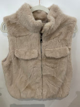 Load image into Gallery viewer, Faux Fur Cream Gilet S/M