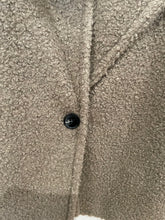 Load image into Gallery viewer, Taupe Boucle Jacket 3/4 Sleeves One Size