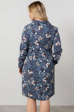 Load image into Gallery viewer, Lily &amp; Me Emma Printed Shift Dress Navy