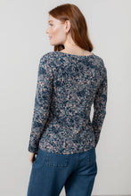 Load image into Gallery viewer, Lily &amp; Me Jersey Printed Top Seamist
