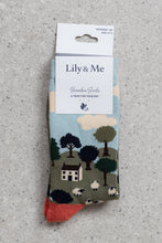 Load image into Gallery viewer, Lily &amp; Me Countryside Cow Socks and Keyring Gift Set