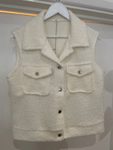 Load image into Gallery viewer, Boucle Gilet with Pockets