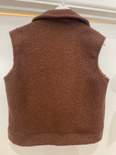 Load image into Gallery viewer, Boucle Gilet with Pockets