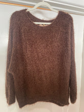 Load image into Gallery viewer, Beautiful soft fluffy jumper
