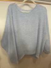 Load image into Gallery viewer, Beautiful soft fluffy jumper