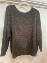 Load image into Gallery viewer, Beautiful soft fluffy jumper