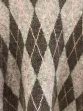 Load image into Gallery viewer, Brown, beige and pink Argyle Jumper