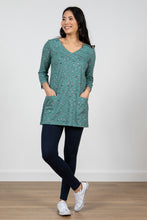 Load image into Gallery viewer, Lily &amp; Me Clover Tunic Floral Stamp Green