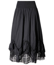 Load image into Gallery viewer, Joe's Cutabout Maxi Skirt: Black / 12