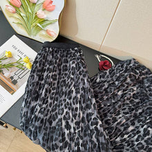 Load image into Gallery viewer, Leopard Print Pleated Maxi Skirt: Grey