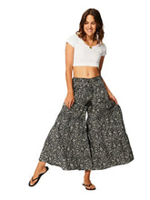 Load image into Gallery viewer, Ipanima Black White Ruffle Trousers L/XL
