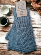 Load image into Gallery viewer, Cosy Fingerless Cable Knit Gloves – Warm &amp; Stylish : Purple