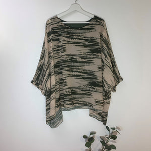 Italian Green Free Size Viscose Top With Blurred Lines Print