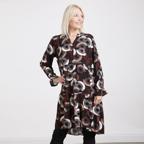 Goose Island Black Circle Print Tiered Tunic