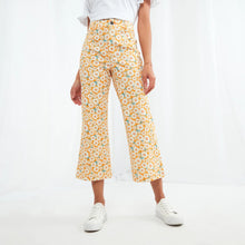Load image into Gallery viewer, Joe Browns Yellow Totally Retro Floral Jeans