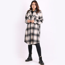 Load image into Gallery viewer, Italian One Size Plaid Print Oversized Ladies Cotton Lagenlook Shacket