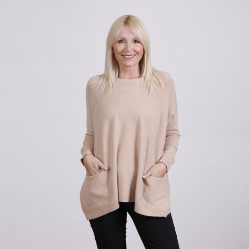 Goose Island Camel Slouch Front Pocket Jumper