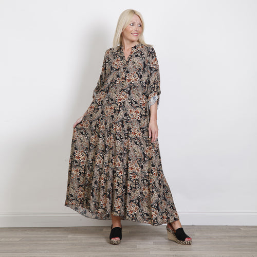 Goose Island Black Tiered Maxi Dress