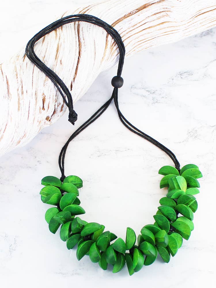 FB6301GN WOODEN CLUSTER NECKLACE