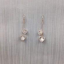 Load image into Gallery viewer, Gold Heart Earrings