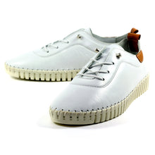 Load image into Gallery viewer, Lunar Flamborough Leather Shoes White