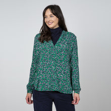 Load image into Gallery viewer, Lily &amp; Me Green Hazel Top Ditsy
