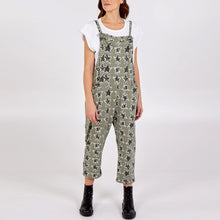 Load image into Gallery viewer, Italian Khaki Star Dungarees 3/4 Length